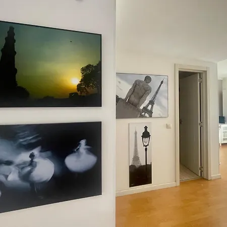 Maravilloso Centrico De 70m2, Jardin Propio 40m2 Con Piscina Ninos Y Parking Opcional Málaga