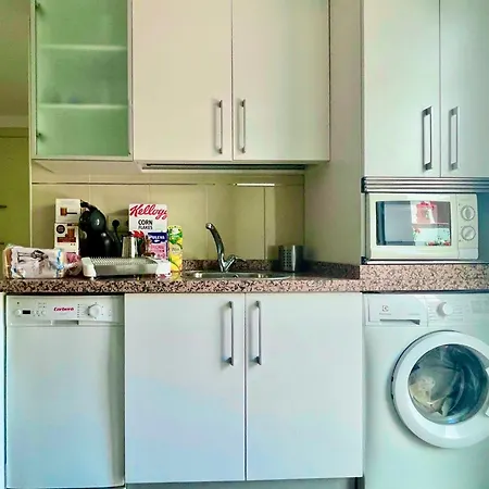 Maravilloso Centrico De 70m2, Jardin Propio 40m2 Con Piscina Ninos Y Parking Opcional Apartment Malaga