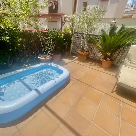 Maravilloso Centrico De 70m2, Jardin Propio 40m2 Con Piscina Ninos Y Parking Opcional